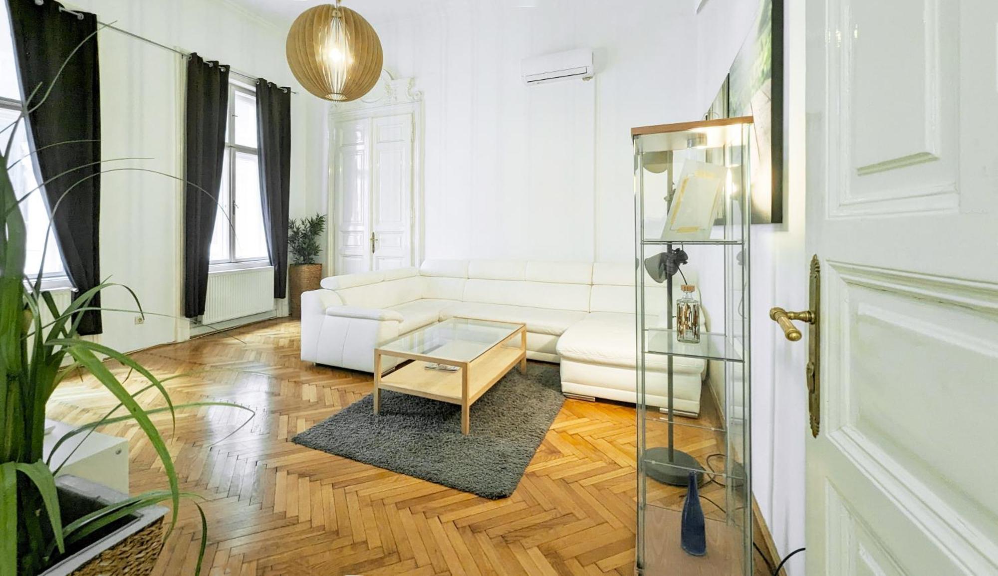 Heart Of The City, Entire Very Big Apartment Budapesta Exterior foto