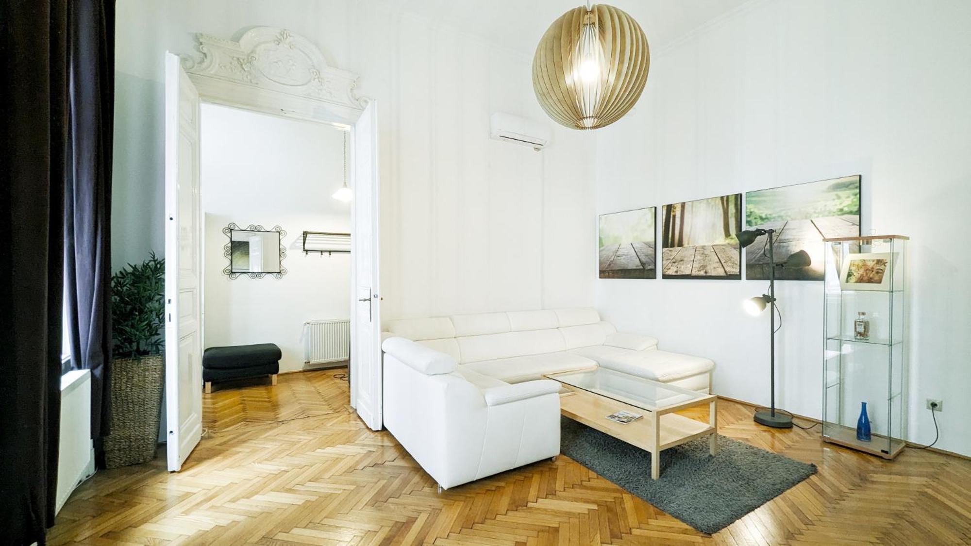 Heart Of The City, Entire Very Big Apartment Budapesta Exterior foto
