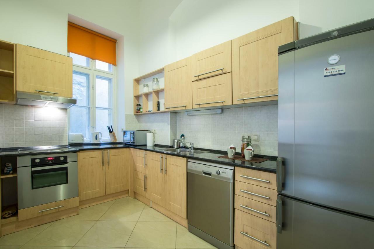 Heart Of The City, Entire Very Big Apartment Budapesta Exterior foto